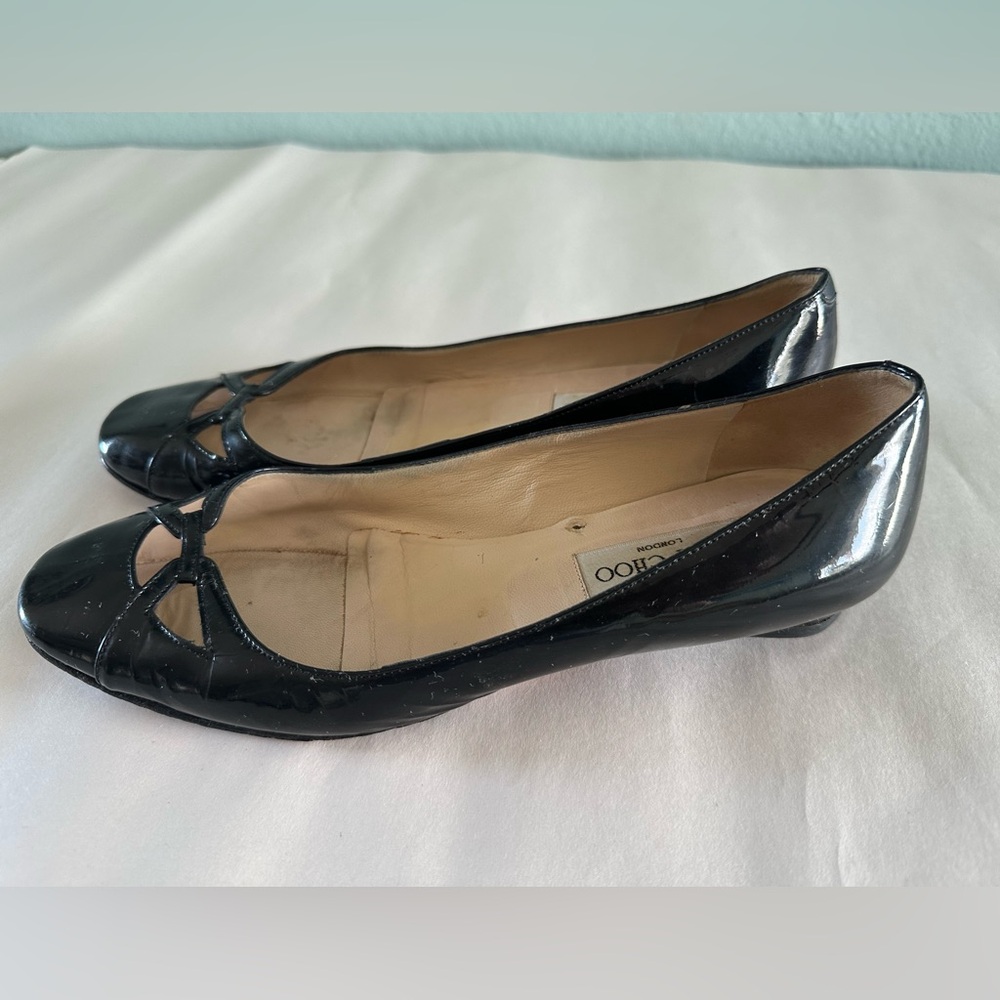 **** Jimmy Choo Size 38 1/2 Black Patent Ballet Flats. - Picture 2 of 7
